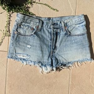 Levis style 501 distressed jean shorts